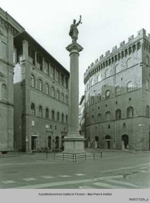 Piazza Santa Trinità, Florenz