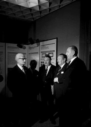 Ausstellung "Raumfahrt in Deutschland" im Landesgewerbeamt