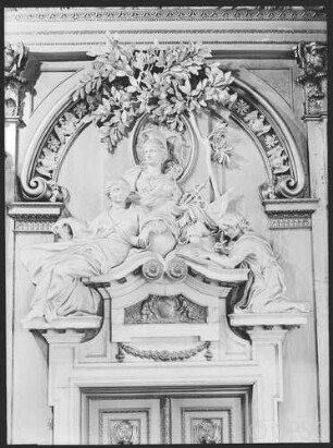 Berlin, Schloss, Paradekammern, Rittersaal, R.: 792, Relief: Europa von Andreas Schlüter.