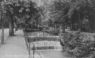 Friedrichstaler Kanal mit Wasserfall, Allee, Detmold