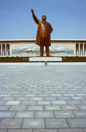 Großmonument Mansudae mit der Statue von Kim Il-sung