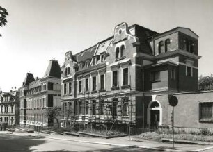 Oelsnitz/Vogtland, Adolf-Damaschke-Straße 33/35 und 37/39. Doppelwohnhäuser