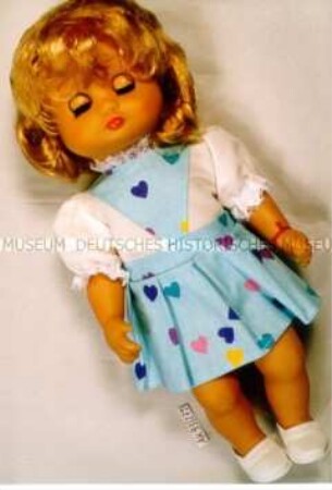 Blonde Mädchenpuppe