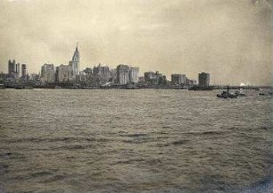 New York, USA. Skyline und Hafen