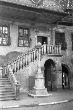 Colmar: Treppe zum Kaufhaus