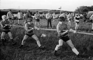 Reise durch Südwestengland : Reise durch Südwestengland, Hillcrest/St. Teath; Tug o' War