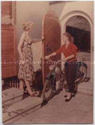 Werbefoto für das Simson-Moped SR2