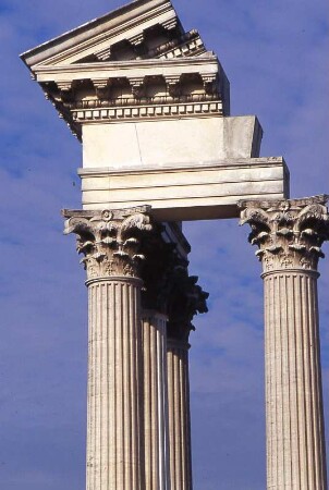 Xanten - Römischer Tempel : Säulen eines römischen Tempels. Aufgenommen in Xanten, ca. 2001