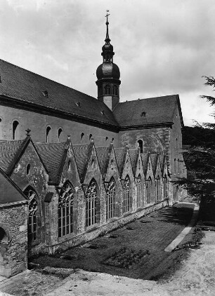 Eberbach (Hattenheim). Kloster Eberbach. Sankt Maria. Kapellenreihe (nach 1335)