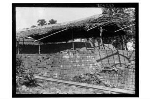 Ziegelei in Phetchaburi : Phetchaburi. Eine Ziegelei, neu für den Bau der königlichen Villa errichtet von Dr. Kurt Beyer, 1909