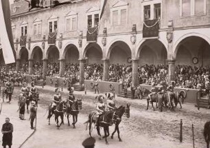 Turnierspiele 1936 : Turnierspiele im Stallhof zu Dresden. Aufritt zum Turnier