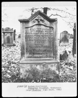Grabstein Joseph Buxbaum (+1877)