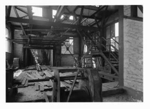 Industrie-Kraftwerk. Montage der Bandbekohlungsanlage : Lauta (Niederlausitz). Industrie-Kraftwerk. Montage der Bandbekohlungsanlage
