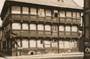 Hotel zur Börse : Goslar. Fachwerkhaus mit Inschriften an der Ecke Bergstraße/Obere Mühlenstraße