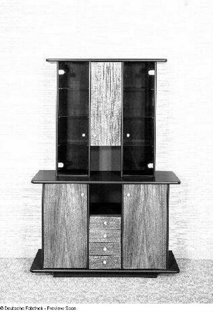 Vitrinenschrank