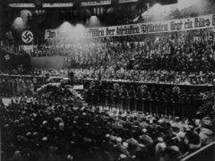 Während der Rede von Joseph Goebbels beim Gautag der Berliner NSDAP im Berliner Sportpalast
