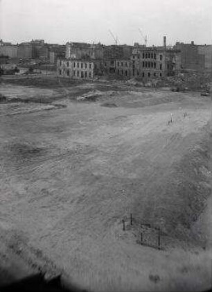 180° Panorama, Bild 2 von 7. Blick auf das Baugelände Neubauviertel Springprojekt. Berlin-Kreuzberg, Neuenburger Straße