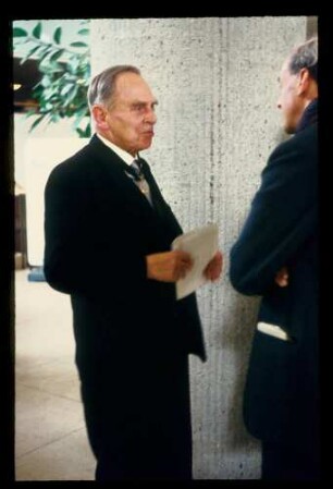 Prof. Otto Hahn 25.4.58.