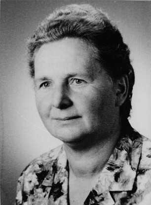 Porträt von Anna Schreiter, eventuell die Tochter von Otto Schreiter/ Kleinbauer aus Großolbersdorf : Porträt von Anna Schreiter