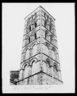 Iglesia de San Esteban — Romanischer Glockenturm