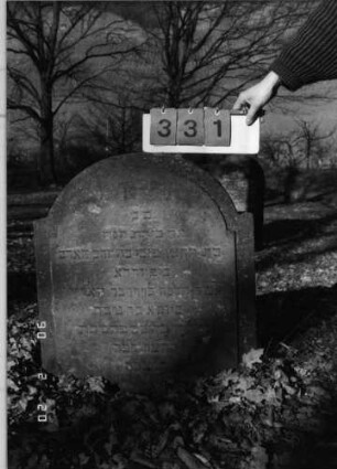 Grabstein 331