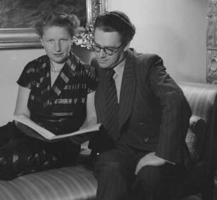 Porträt der Kammersängerin Ruth Lange und des Kapellmeisters Willy Hübner