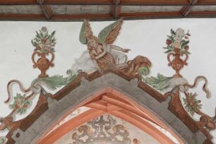 Rankenwerk mit Engel