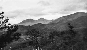 Bergrücken (Sammlung Hans Stübel - 2. Forschungsreise durch Hainan 1932)