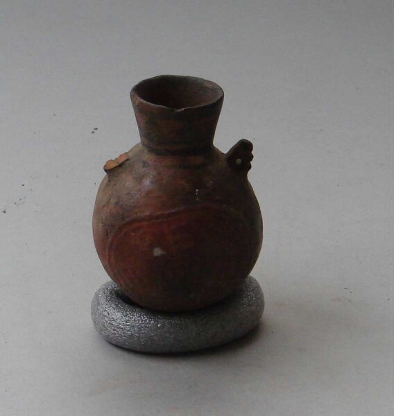 Clay vessel