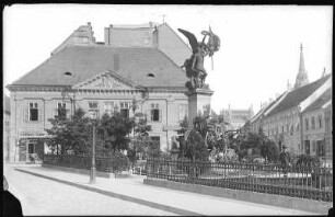 Budapest. Honvéd-Denkmal, errichtet 1893 : Budapest. Honvéd-Denkmal zum Gedenken an den Unabhängigkeitskrieg 1848/1849 (1893; György Zala) auf dem Zeremonienplatz (Dísz-Platz)