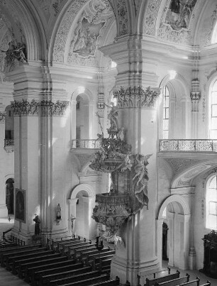 Weingarten Kreis Ravensburg. Sankt Martin von Tours und Sankt Oswald (1715-1724; J. J. Herkommer, F. Beer II, G. D. Frisoni). Innenansicht