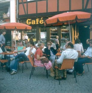 Bad Hersfeld. Café in der Fußgängerzone