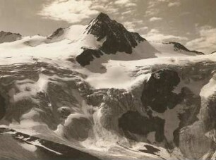 Stubaier Alpen : Österreich. Tirol. Stubaier Alpen. Die Mutterberger-Seespitze (3296 m) vom Hohen Eck