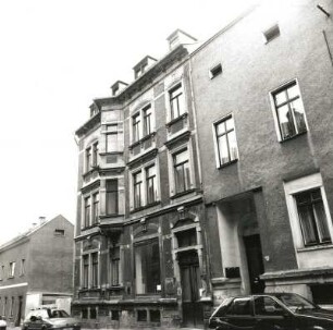 Reichenbach (Vogtland), Weststraße 11. Wohnhaus mit Laden (um 1890)