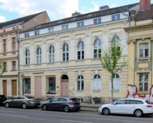 Potsdam, Charlottenstraße 13