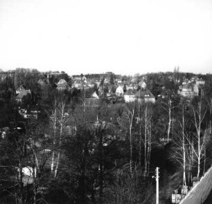 Dresden-Klotzsche. Blick nach Nordwest vom Turm der 82. Oberschule, Gertrud-Caspari-Straße