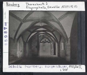 Nürnberg: Theresienstr. 7, Eingangshalle, Gewölbe