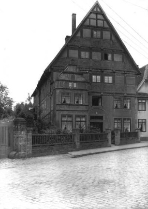 Bad Salzuflen, Ackerbürgerhaus : Bad Salzuflen. Ackerbürgerhaus. Straßenansicht mit Einfriedung