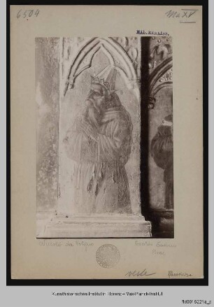 Thronende Madonna mit Kind umgeben von Heiligen : Predella