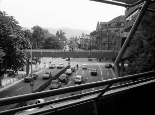 Freiburg: Universitätsbibliothek, Cafeteria-Terrasse
