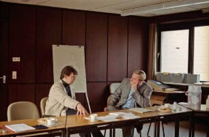 Tagung der Stormarner Archivarinnen und Archivare (Kreisarchivtag) Bad Oldesloe: Mewesstraße 22: Gruppengespräch