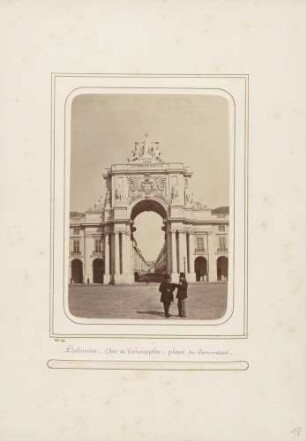 Triumphbogen (Arco da Rua Augusta) am Praça do Comércio in Lissabon