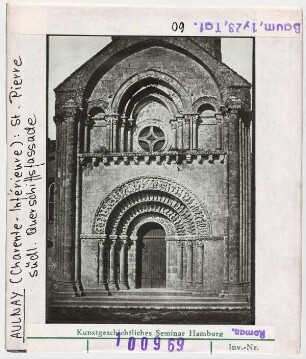 Aulnay, St. Pierre: Südliches Querschiff, Fassade