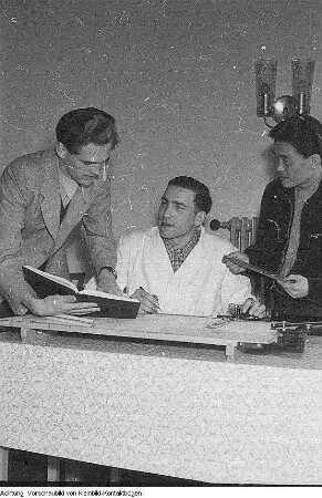 Studenten, u.a.: Dresden, Wohnheim Reichsstraße (Fritz-Löffler-Straße), Juni 1955