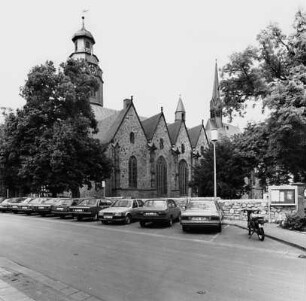 Markuskirche, ev. Pfarrkirche; Butzbach, Kirchplatz 14, Kirchplatz 15, Kirchplatz