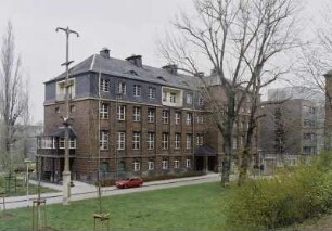 Dresden-Südvorstadt, Bergstraße 66C. König-Bau der Technischen Universität Dresden