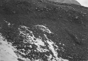 Geröll : Geröll an einem Berghang im Gebirge, vermutlich an einem Gletscher