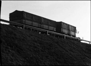 Lanke: Lastzug [Büssing NAG] von unten, rückwärts