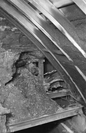Tunnel bei Hölzern in km 528,925 Übergang von Ulme zu Kalotte Röhre I