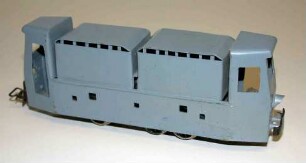 Modell einer Akkumulatorlokomotive für Hauptstrecken